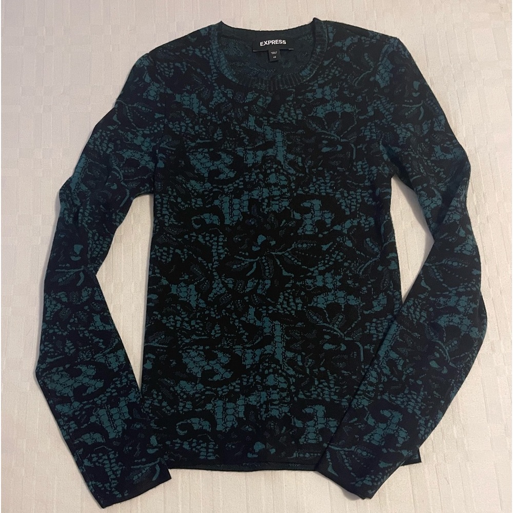 Express Sweater in Black and Green size extra small NWOT